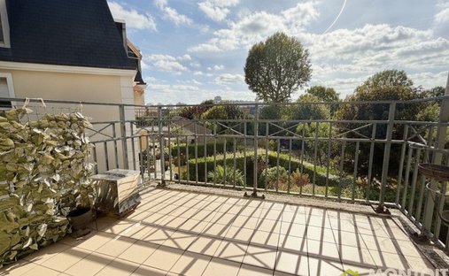Penthouse in La Prevote, Thiais, Frankreich 1