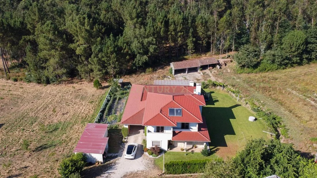 Villa in Martim, Braga, Portugal 2 - 19055172
