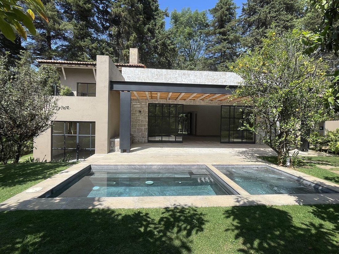 Condominio a Valle de Bravo, Stato del Messico, Messico 1 - 19053165