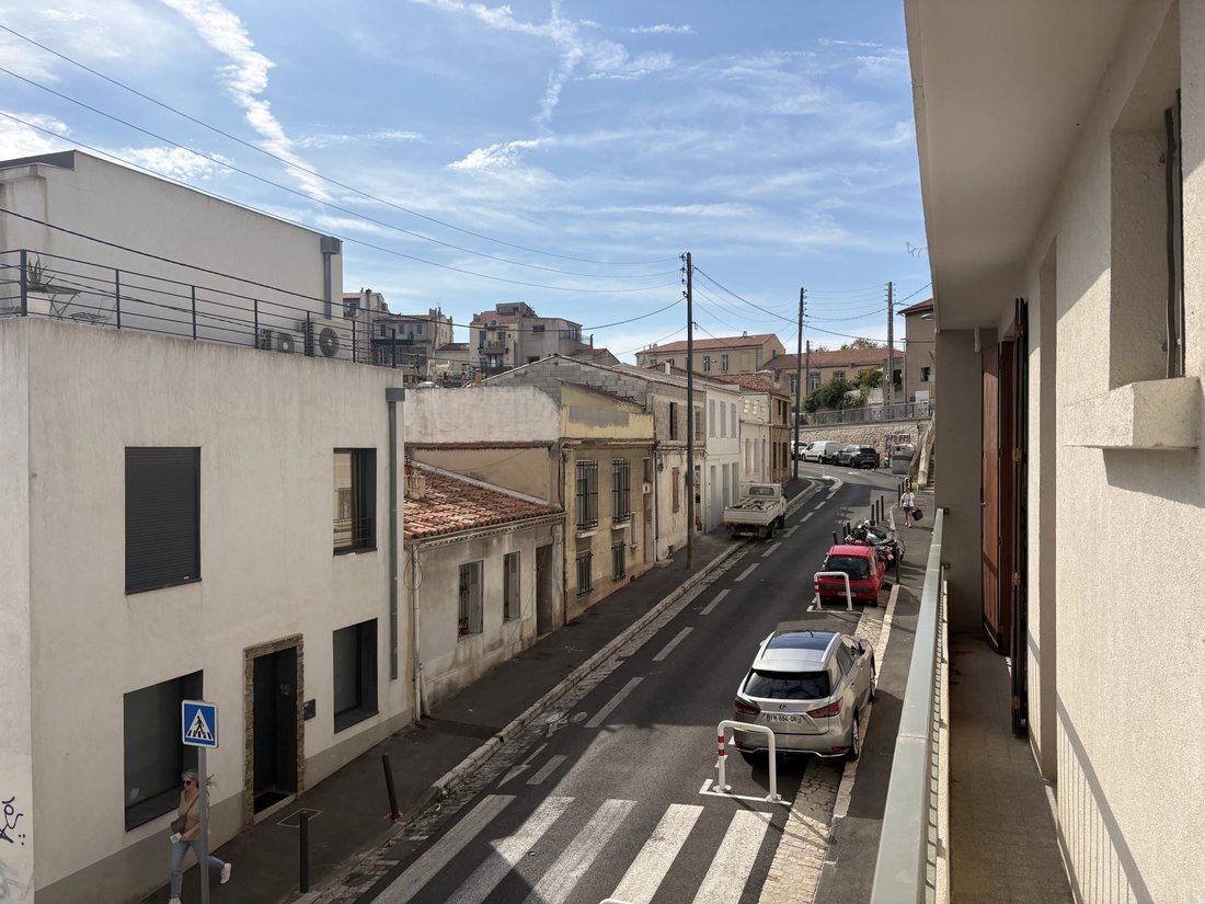 Apartment in Saint Lambert, 7e Arrondissement, Marseille 5 - 19051698