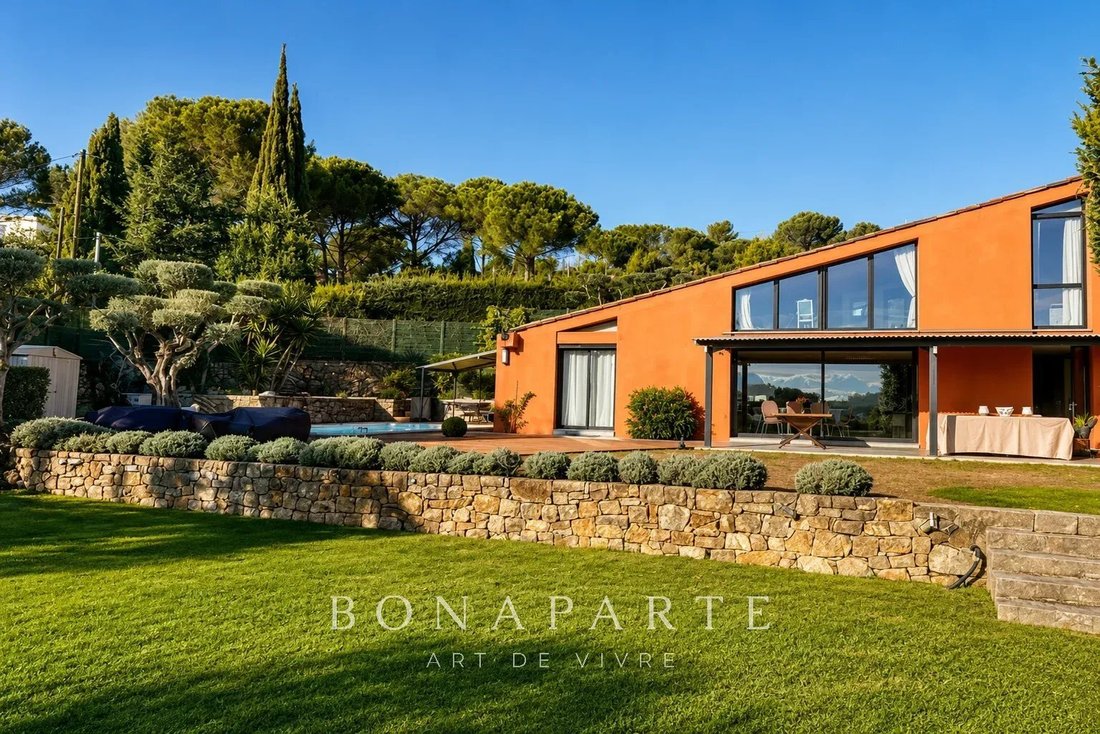 Villa in Mougins, Provence-Alpes-Côte d'Azur, France 1 - 19052150