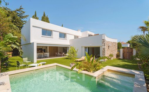 Haus in Centre Ville, Carqueiranne, Frankreich 1