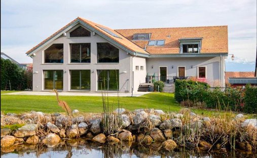 Haus in Montricher, Waadt, Schweiz 1
