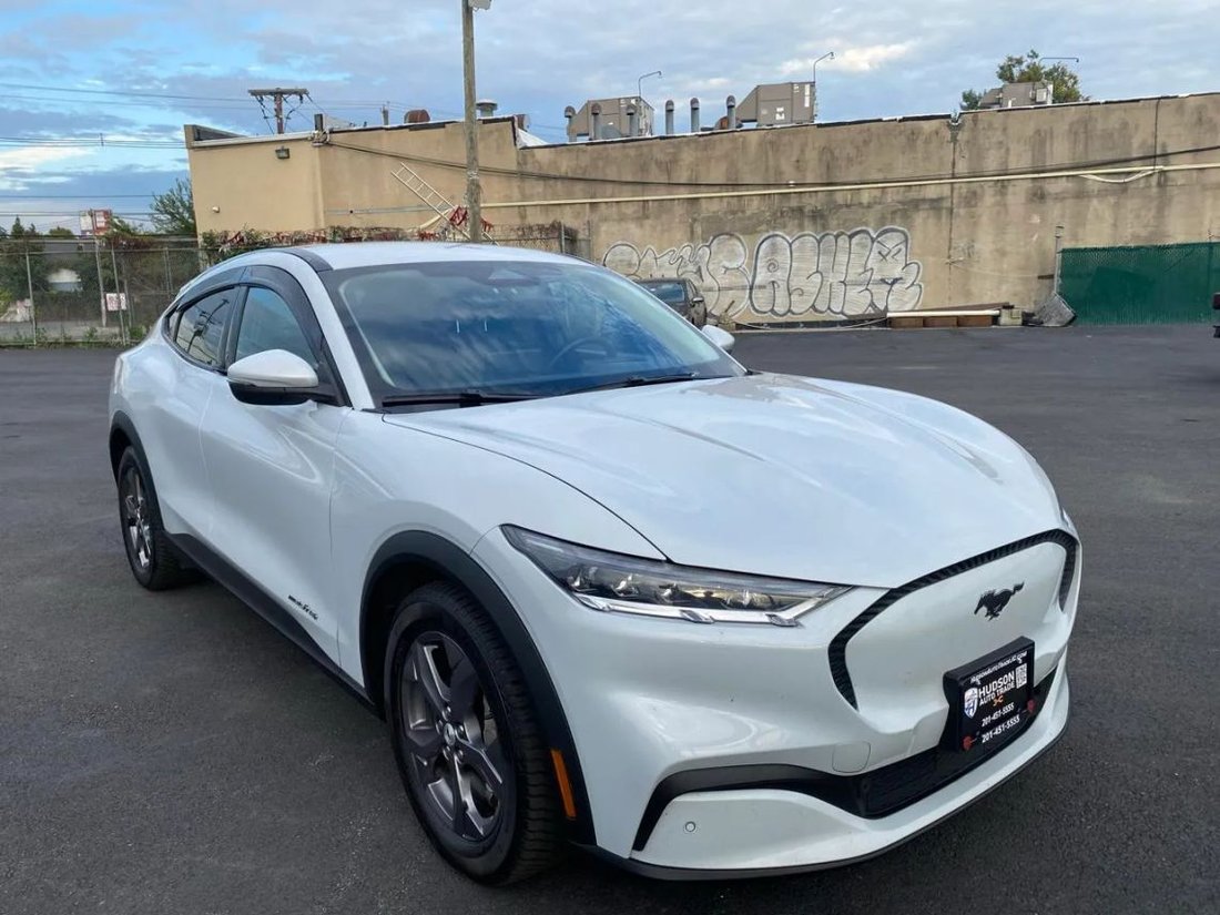Suv in Jersey City, NJ, United States 3 - 19052210