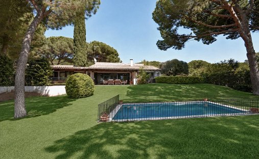 Villa in Sant Vicenc de Montalt, Catalonia, Spain 1