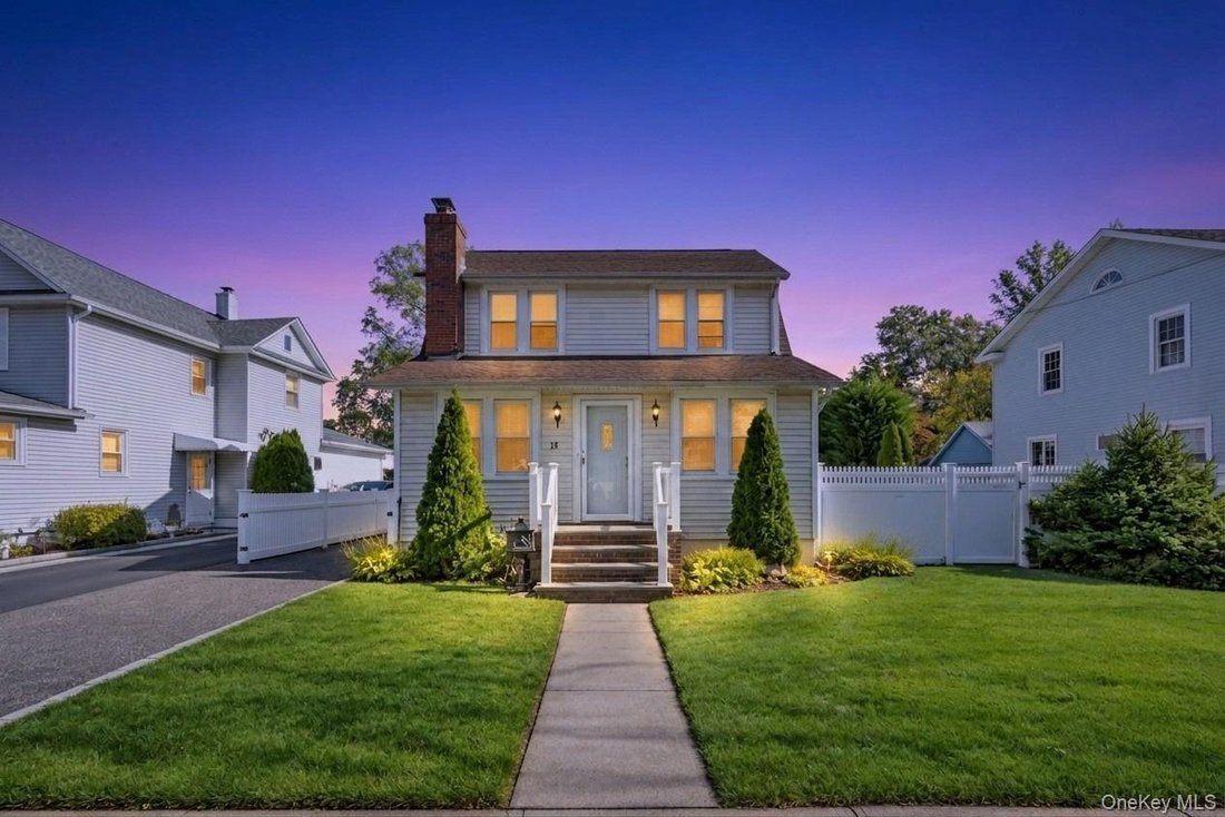 Casa en Hicksville, Nueva York, Estados Unidos 1 - 19052829