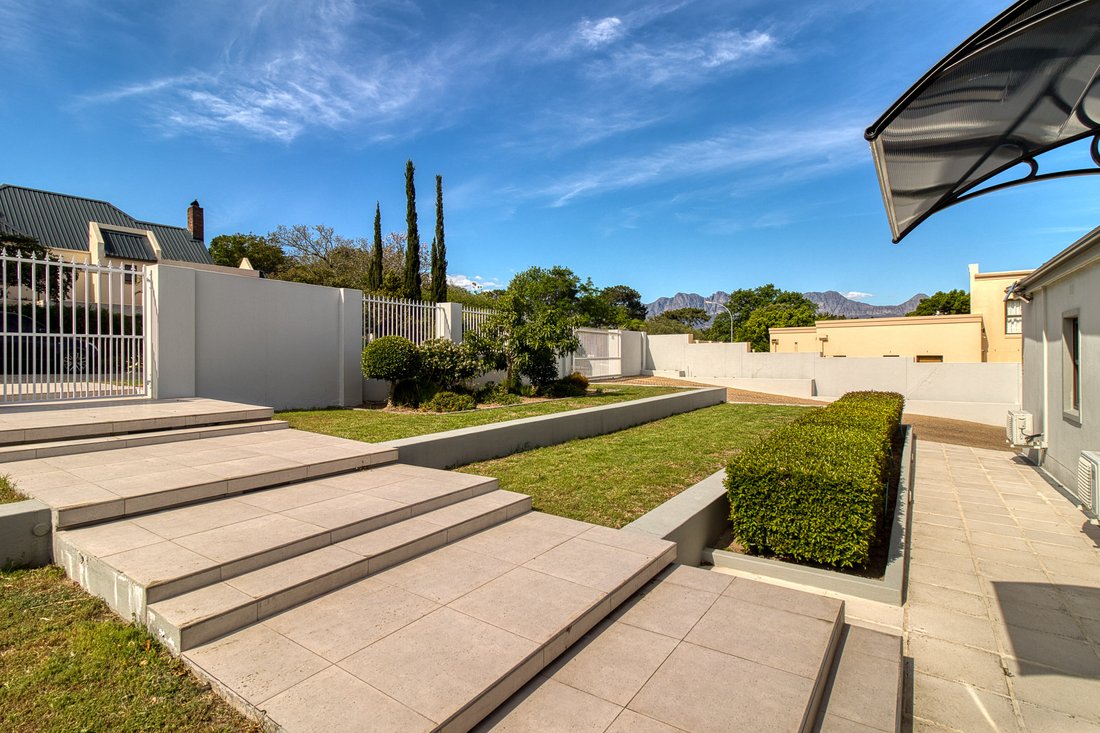 Country House in Greenway Rise, Helderberg, Cape Town 4 - 19052604