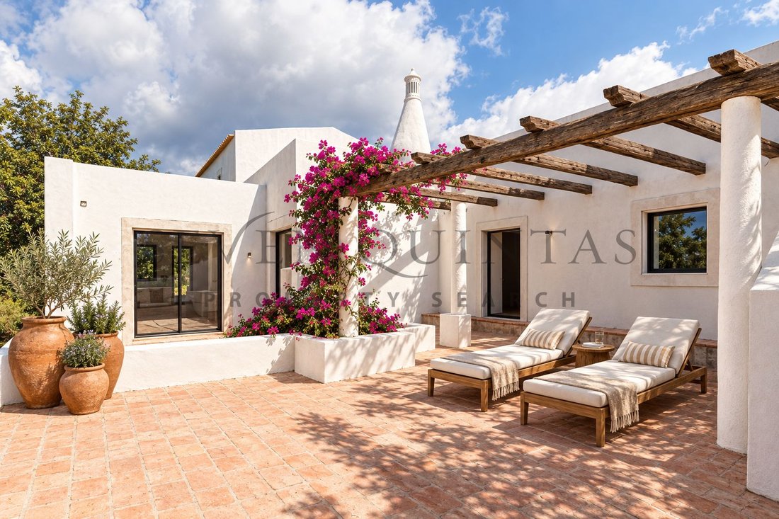 Villa in Loule (Sao Clemente), Algarve, Portugal 1 - 16875079