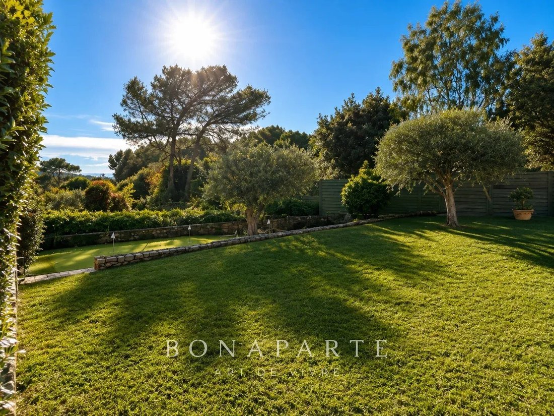 Villa in Mougins, Provence-Alpes-Côte d'Azur, France 5 - 19052150