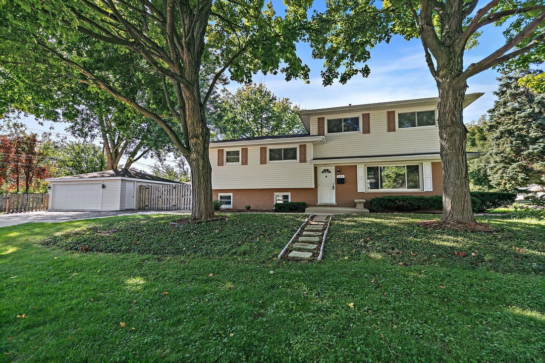 House in Glen Ellyn, Illinois, United States 1 - 19051447