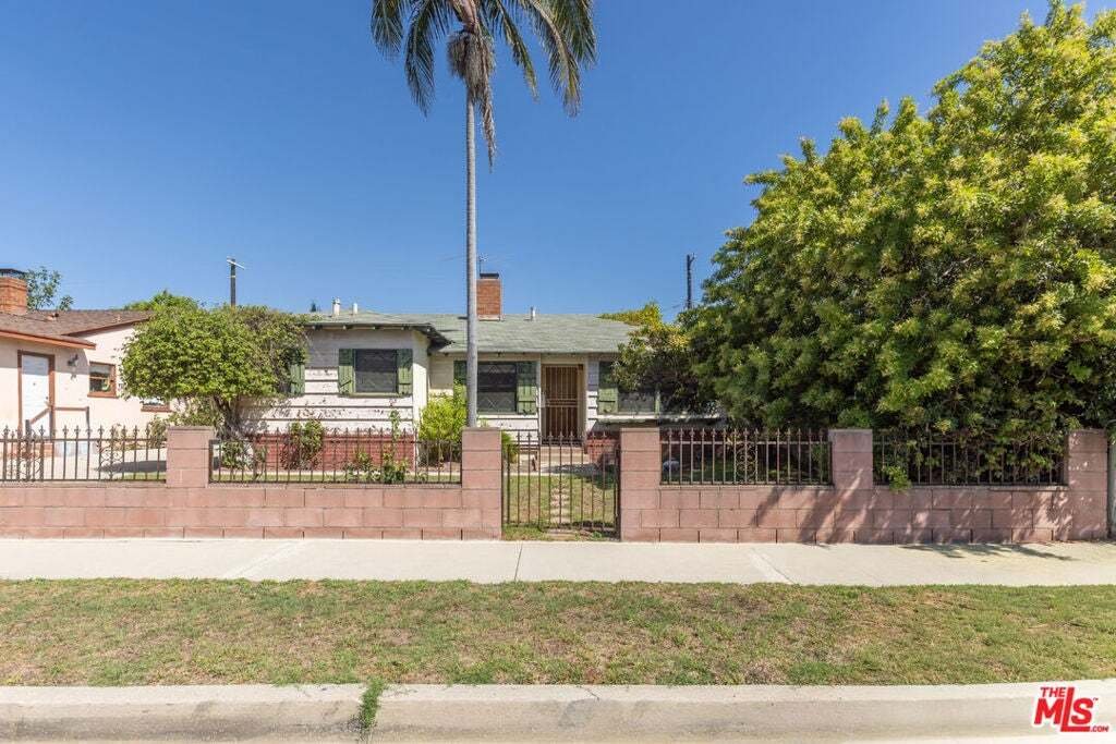 House in Los Angeles, California, United States 1 - 19053589