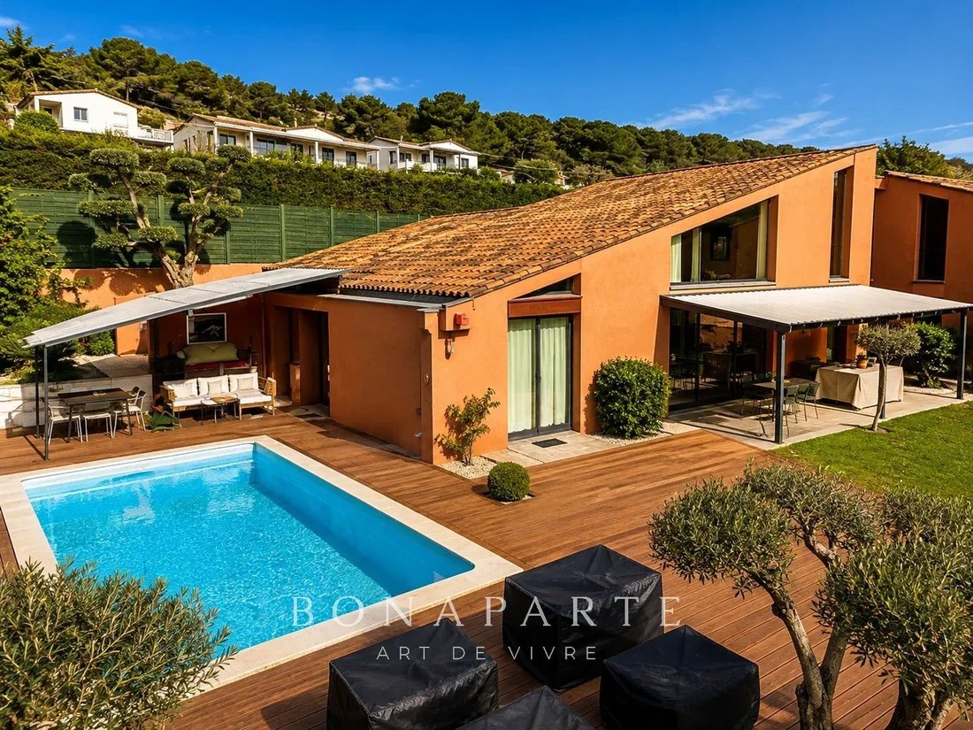 Villa in Mougins, Provence-Alpes-Côte d'Azur, France 2 - 19052150