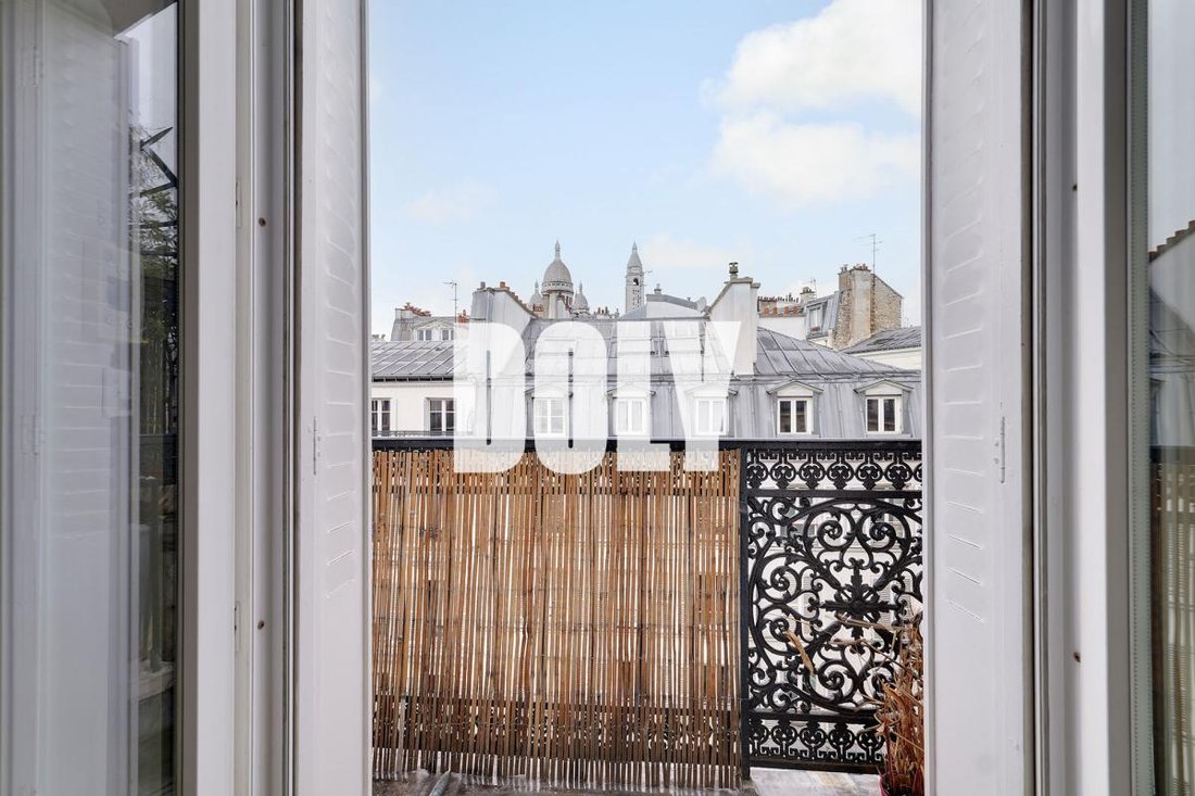 Apartment in Goutte d'Or-Château Rouge, Paris 18e Arrondissement, Paris 2 - 19051938