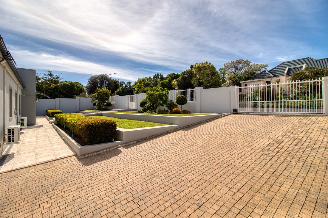 Country House in Greenway Rise, Helderberg, Cape Town 3 - 19052604