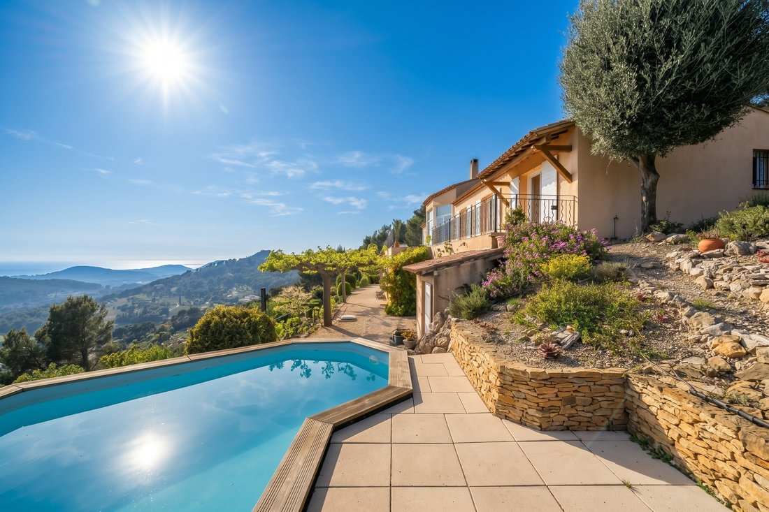 Maison à La Cadière-d'Azur, Provence-Alpes-Côte d'Azur, France 1 - 17687605