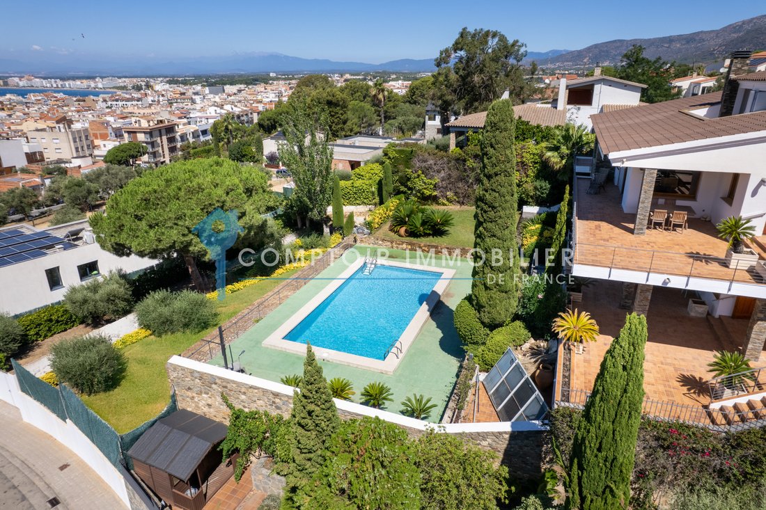 House in Roses, Catalonia, Spain 2 - 19054648