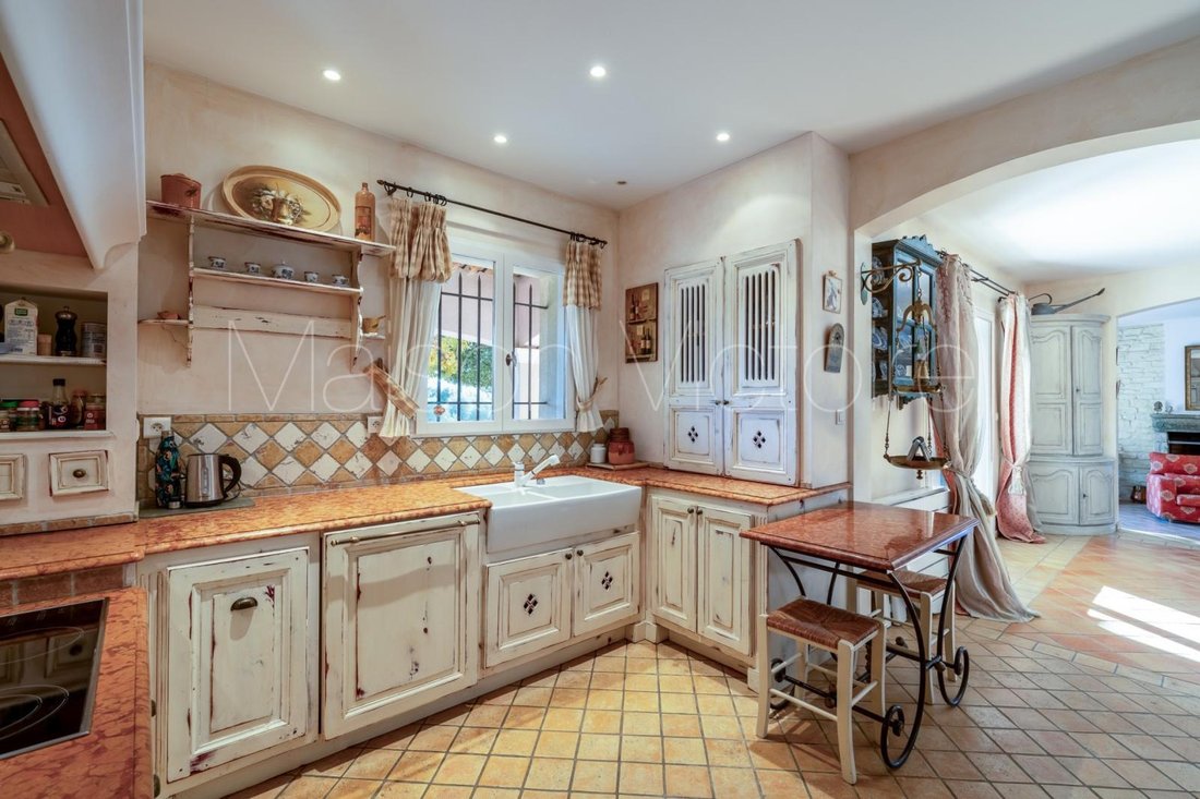 Casa a Cabrières-d'Avignon, Provenza-Alpi-Costa Azzurra, Francia 5 - 19055465