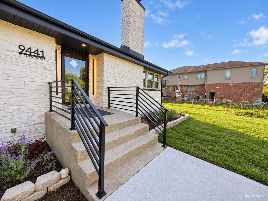 House in Des Plaines, Illinois, United States 3 - 19051453