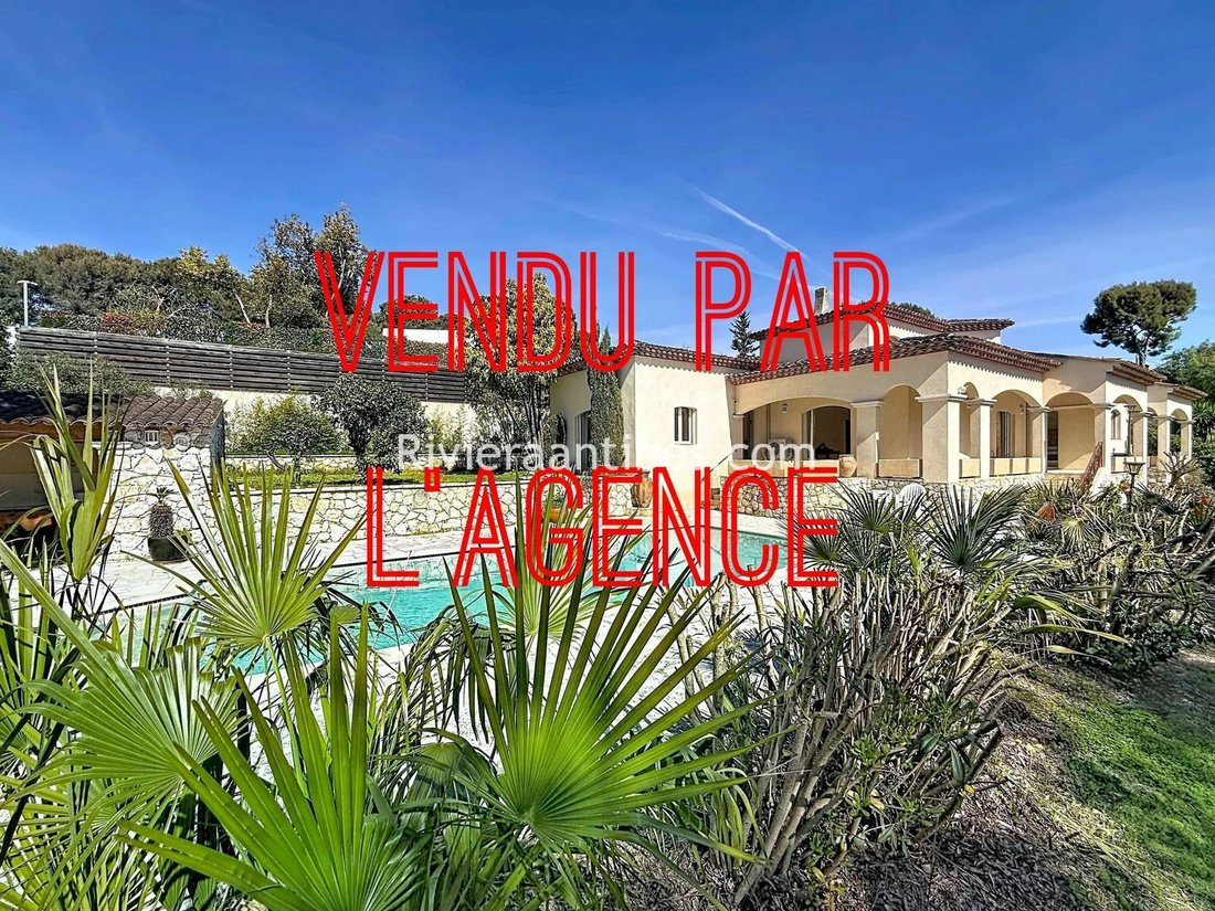 Villa a Les Cougoulins-Rastines, Antibes, Francia 1 - 17771722