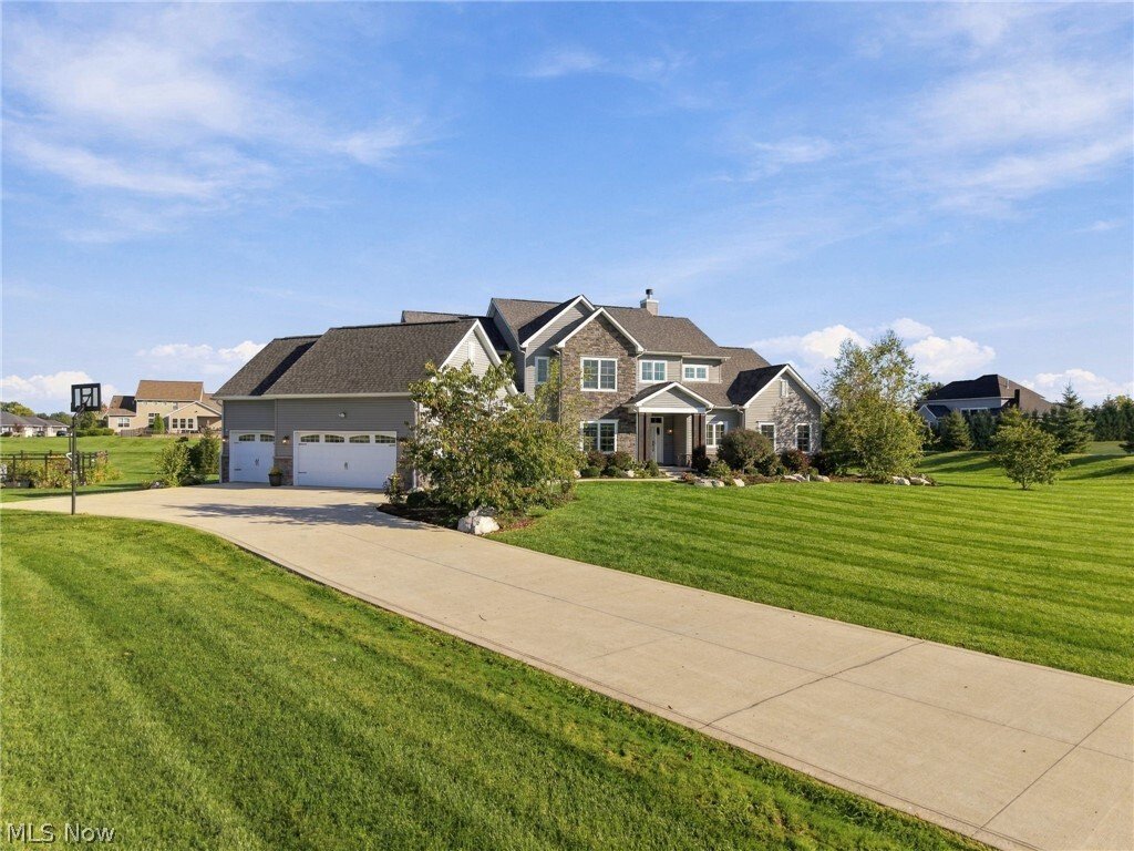 House in Medina, Ohio, United States 2 - 19056031