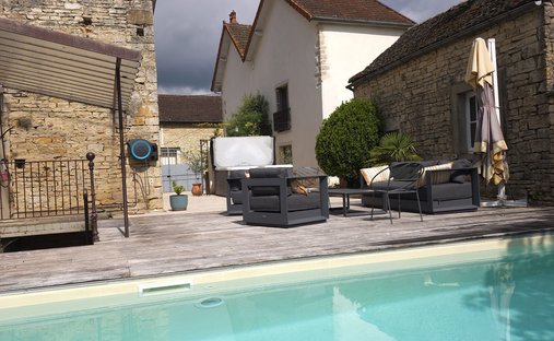 Haus in Meursault, Bourgogne-Franche-Comté, Frankreich 1