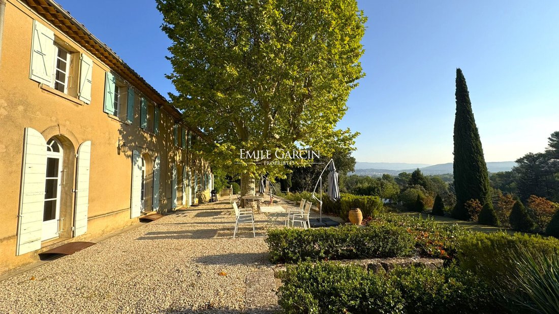 Villa en Granettes-Jauberte-Santa Ana, Aix-en-Provence, Francia 1 - 19055813