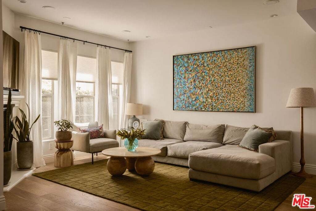 Condo in Los Angeles, California, United States 1 - 19053594