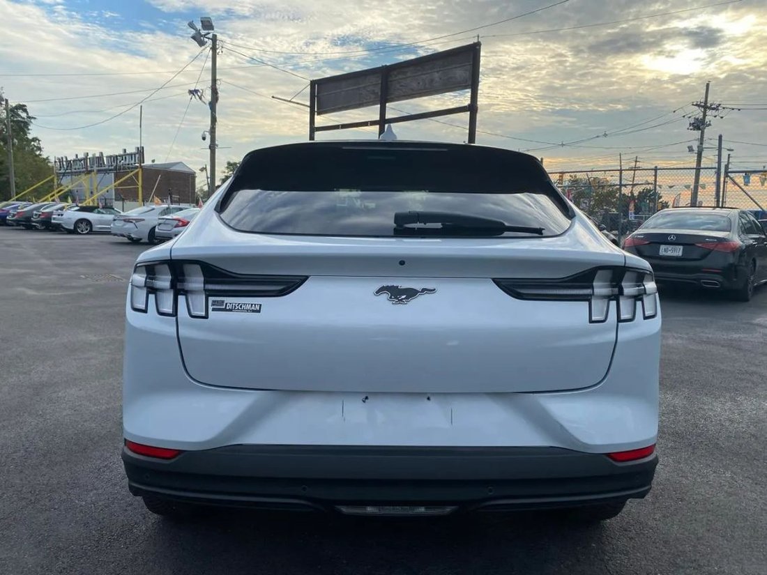 Suv in Jersey City, NJ, United States 5 - 19052210