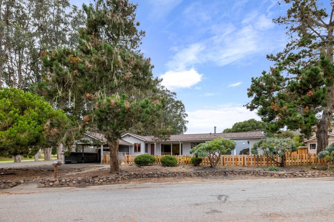 House in Pacific Grove, California, United States 1 - 19054008