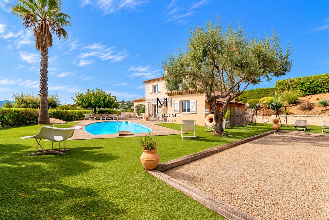 Villa à Ville-Les Saquedes-Le Bouillonnet, Sainte-Maxime, France 1 - 19056482