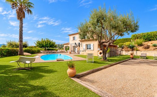 Villa in Ville-Les Saquedes-Le Bouillonnet, Sainte-Maxime, France 1