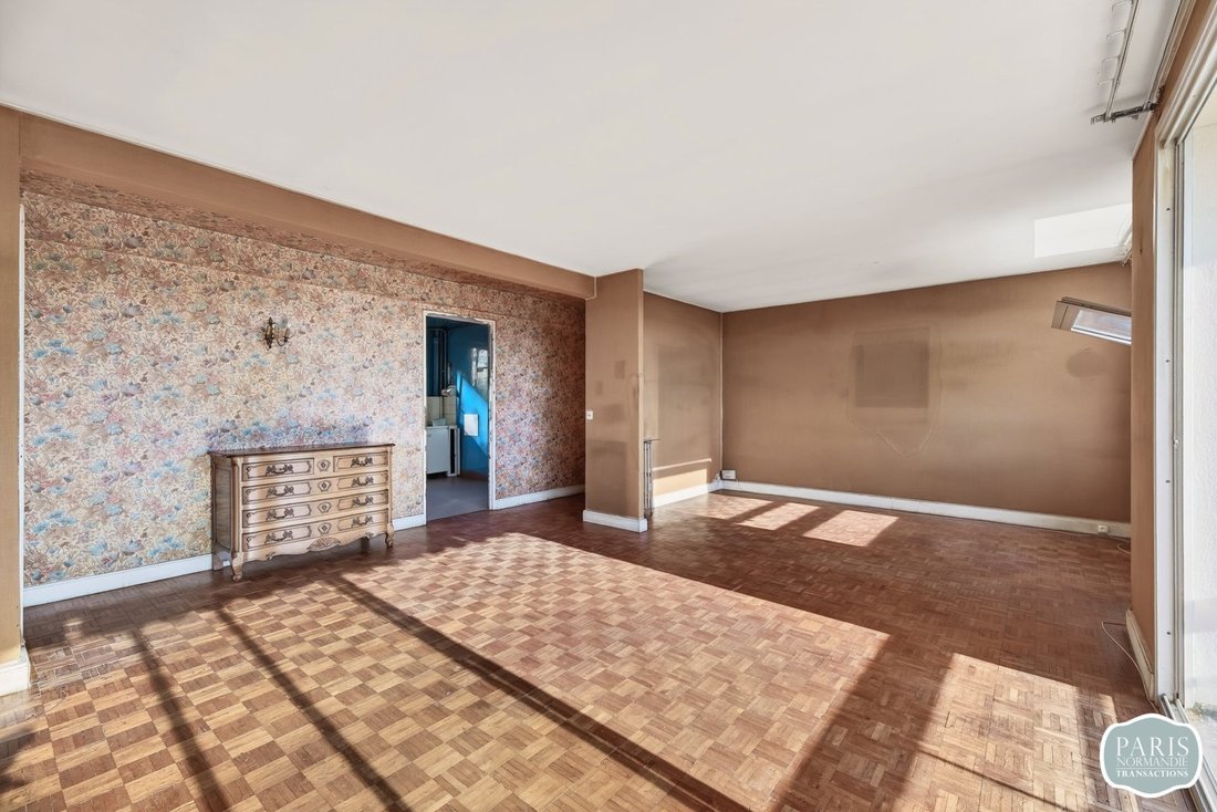 Apartment in Plateau Ouest, Suresnes, France 2 - 19055064