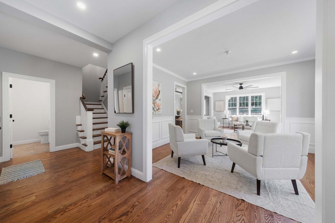 Condo in Woburn, Massachusetts, United States 5 - 19053262