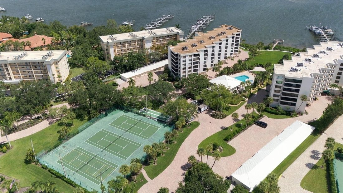 Condo in Siesta Key, Florida, United States 4 - 19053095