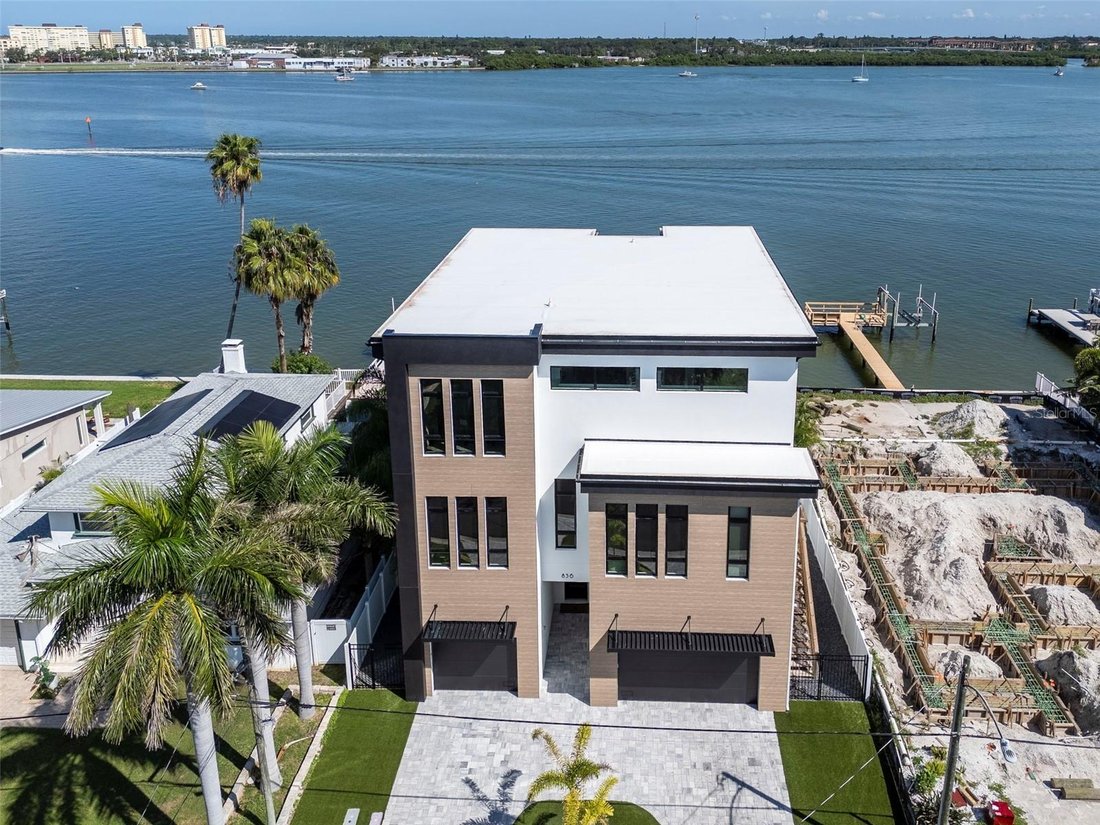 Maison à Madeira Beach, Floride, États-Unis 1 - 19051237