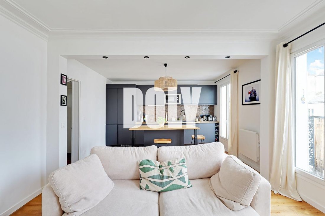 Apartment in Goutte d'Or-Château Rouge, Paris 18e Arrondissement, Paris 5 - 19051938
