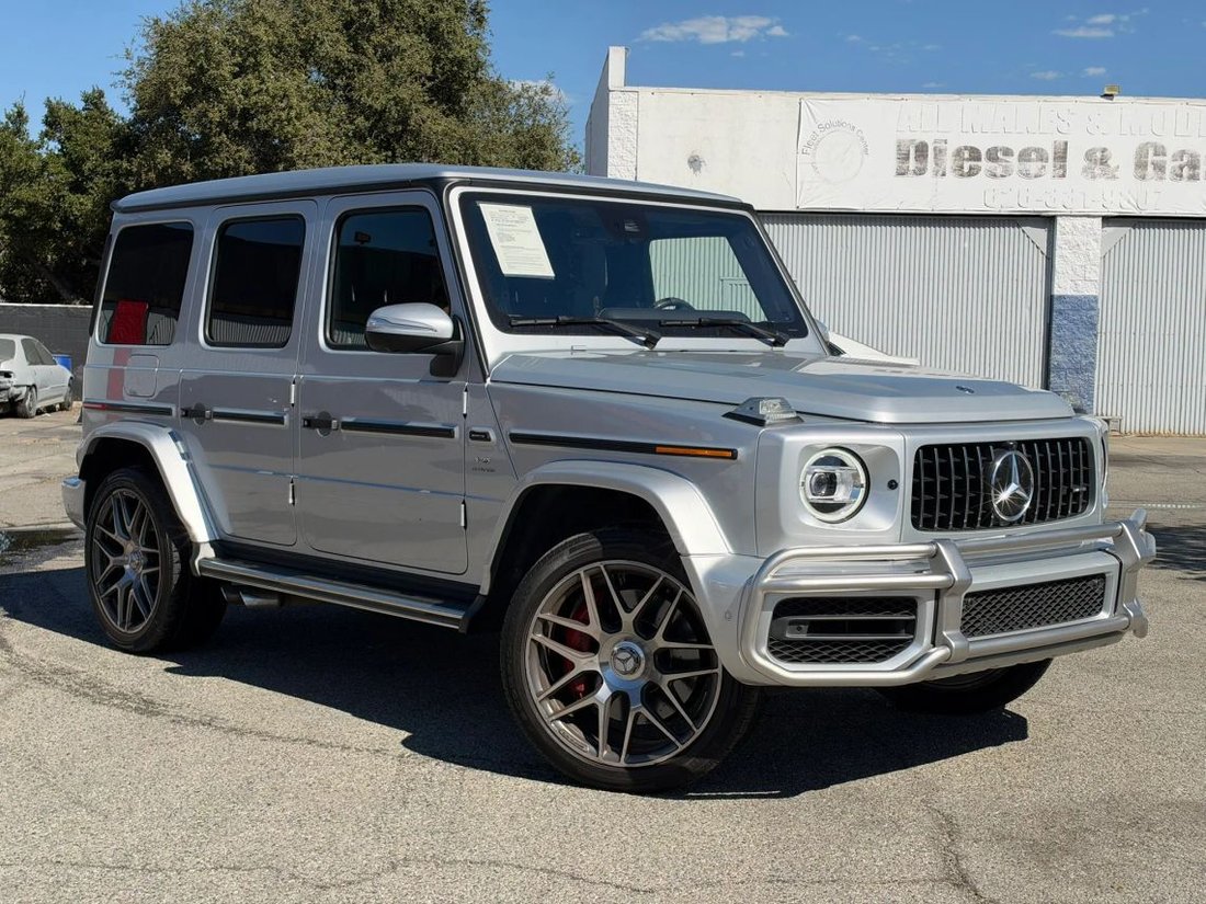 Suv in Azusa, CA, United States 1 - 19055568