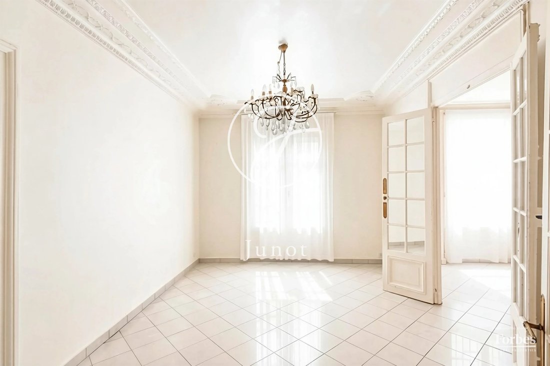 Apartment in Muette Nord, Paris 16e Arrondissement, Paris 2 - 18507419