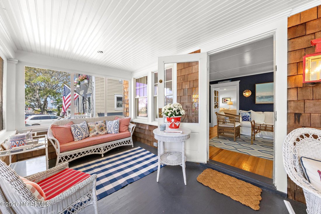 House in Ship Bottom, New Jersey, United States 5 - 19053421