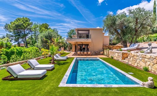Villa in Opio, Provence-Alpes-Côte d'Azur, France 1