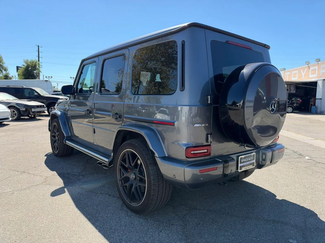 Suv in Azusa, CA, United States 5 - 19055590