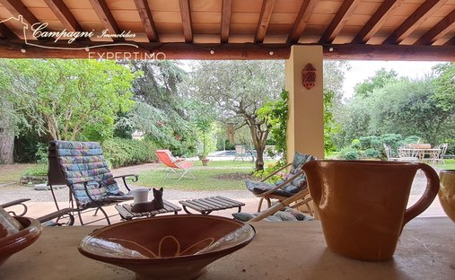 Maison à Mazan, Provence-Alpes-Côte d'Azur, France 1