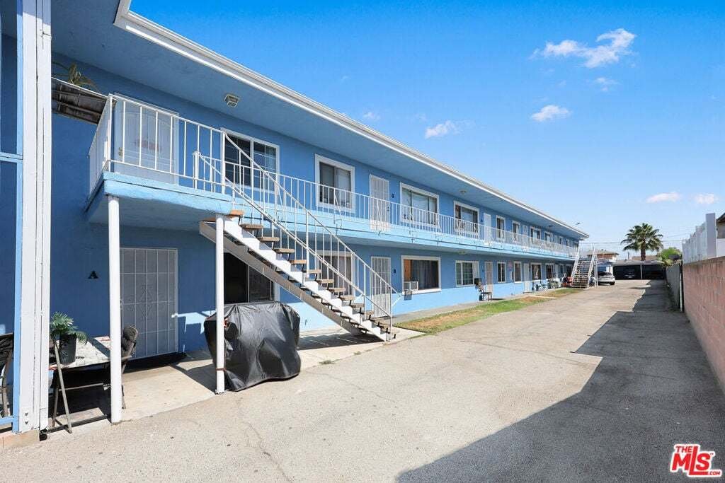 Montebello, California, United States 5 - 19053598
