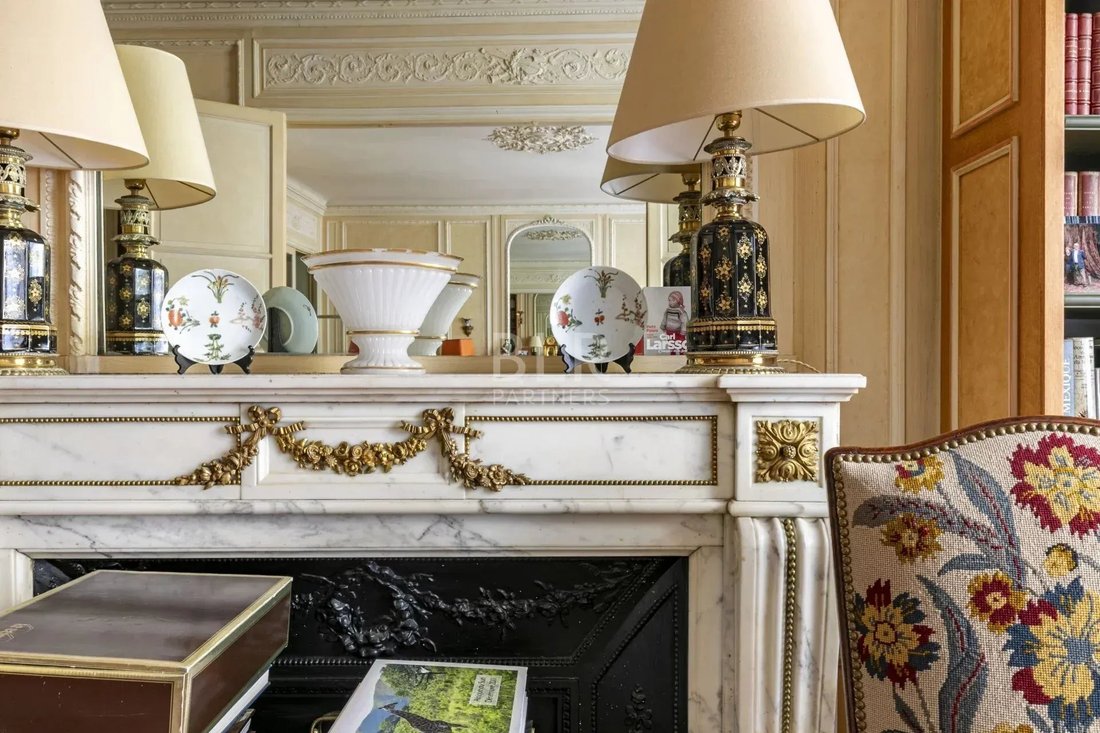 Apartment in Chaillot, Paris 16e Arrondissement, Paris 5 - 19051894