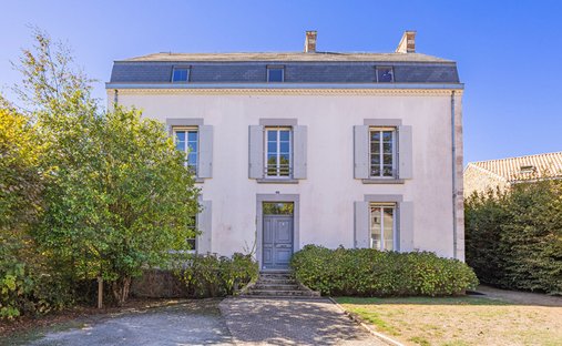 Villa in Nesmy, Pays de la Loire, France 1