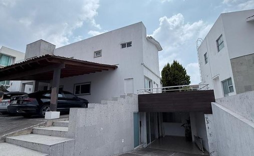 House in Ciudad López Mateos, State of Mexico, Mexico 1
