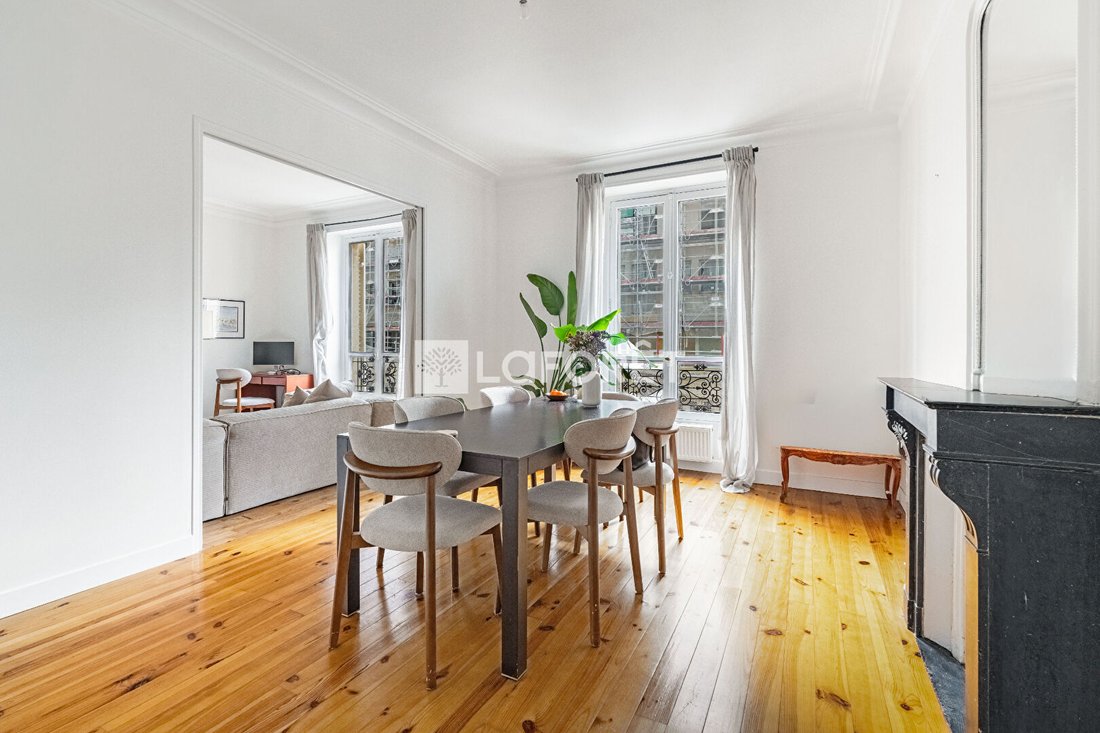 Appartement à La Fourche-Guy Môquet, Paris 17e Arrondissement, Paris 3 - 19052416