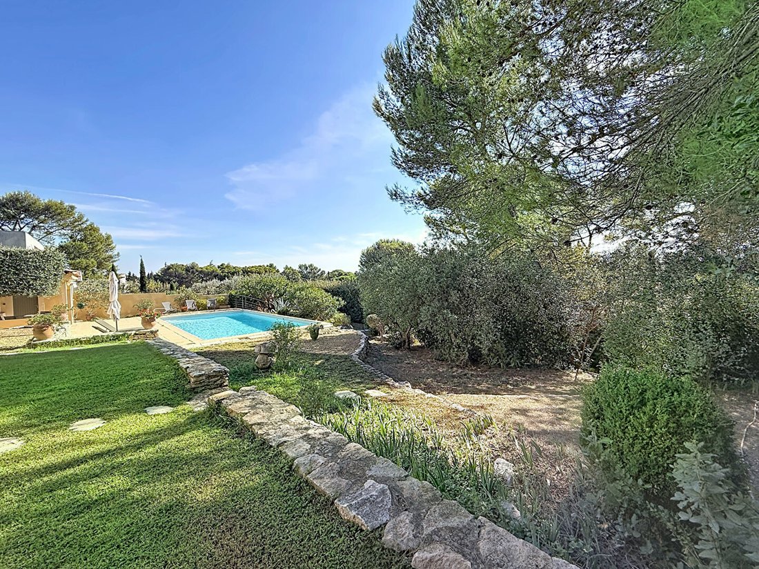 Villa in Charbonnières-Montagnié, Villeneuve-lès-Avignon, France 3 - 19052474