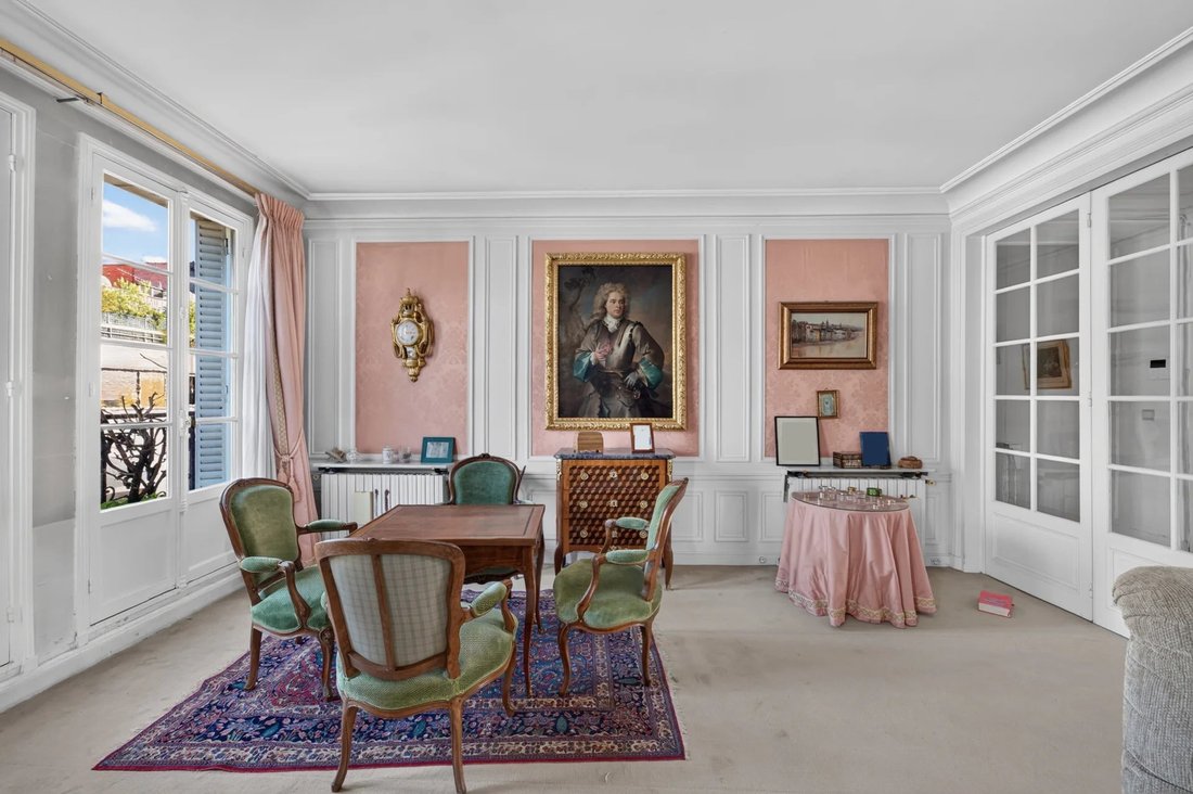 Apartment in Gros Caillou, Paris 7e Arrondissement, Paris 5 - 19051796