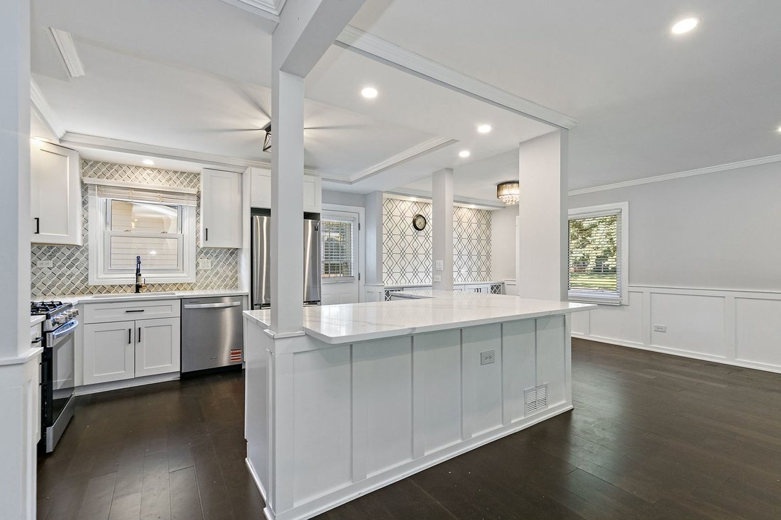 House in Glen Ellyn, Illinois, United States 2 - 19051447